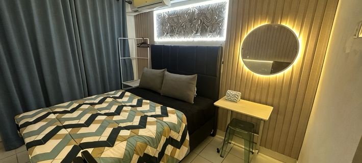 The Jarrdin Apartement by D'Carpenter Room Hotels in Coblong