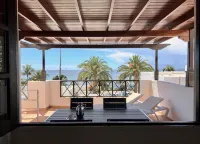 Beautiful and cozy apartment facing the sea with Wifi and Air Conditioning - アパートメント