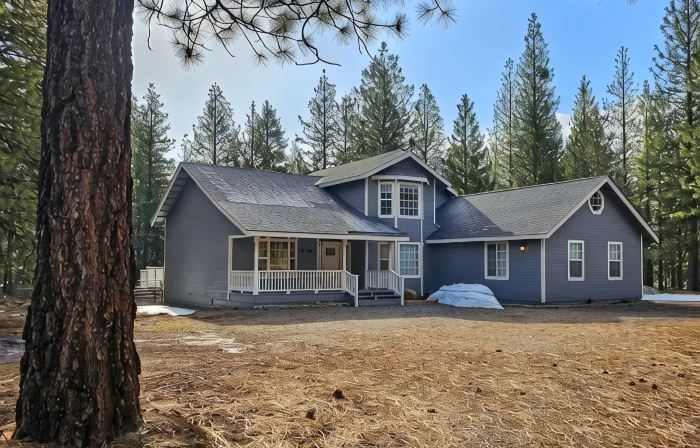 The Peaceful Escape: hiking, fishing, snow skiing. Sleeps 12