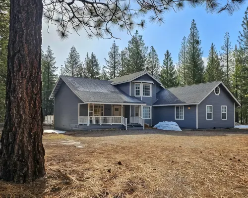 The Peaceful Escape: hiking, fishing, snow skiing. Sleeps 12 Hotels in Lassen County