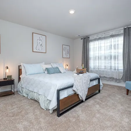 Family Retreat • King & Bunk Beds • Sleeps 10