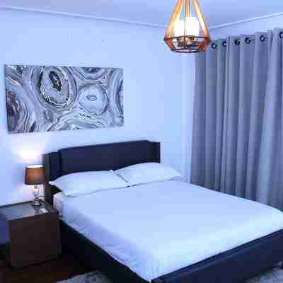 135m2 Townhouse near Airport with air conditioning, washing machine, parking Rooms