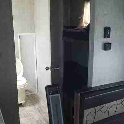 Adventurer camper, tinyhouse on wheels Rooms