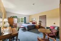 Iron Ridge Inn Motel