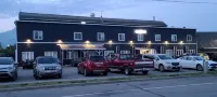 Eagle Hotel - parking