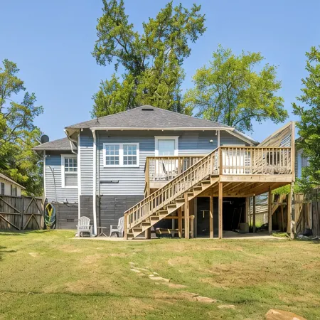 Charming Midtown Bungalow • 2Br, 2BA • 15 Mins to Ft Moore