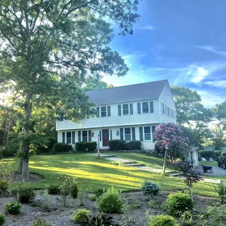 Pool, Large 4+ Bedroom, Lots of Room with Private Yard