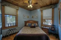 Lost Camp Lodge just a few blocks from Terry Peak - Hytter