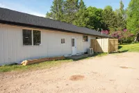 Entire Home in the heart of Sugar Camp on beautiful Bass Lake. No Cleaning Fee!! - Wifi