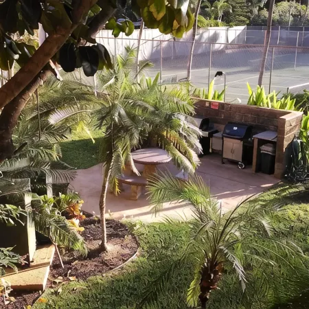 Garden view. Free WiFi & phone (US only) Many extras.  Great Kihei location
