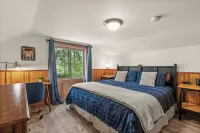 Creekside Cabin @ Mt. Rainier with Hot Tub and Game Room - Hytter