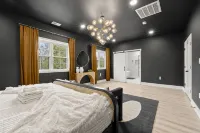 King Beds <> A Sumptuously Lavish Suite Xcape - Villa