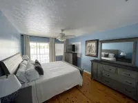 Homosassa River Camp - Waterfront Retreat on the Main River - 4-Star