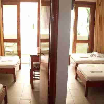 Kato Stalos Beach Rooms
