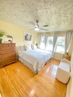 1.3 Mile to Kyle Field,10 min walk to A&M campus & Century Square, Pet friendly - chambre d’hôtes