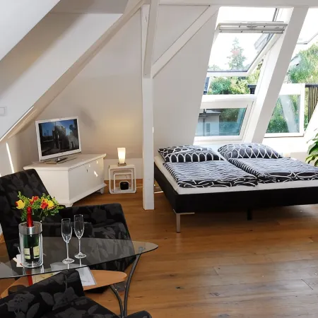 Romantic attic apartment in beautiful Laubegast neighbourhood in Dresden