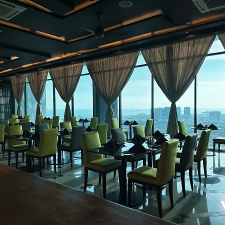 The Shore Hotel & Residences By Lá VISTA
