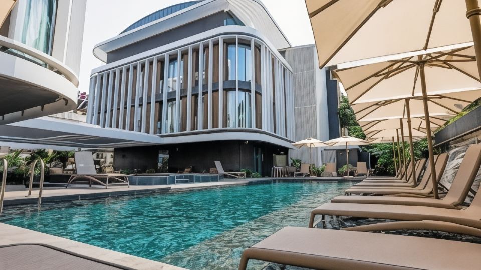 Four Hills Hotel