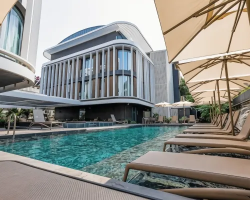 فور هيلز هوتل Hotels near برج الساعة