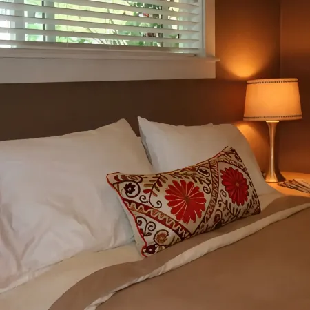 The Beach Suite on Lemolo!    Clean & Private ... Getaway & Relax.