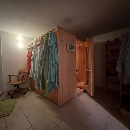 Ferienwohnung im Holzhaus, 5-10 Min. vom Schönen Wandlitzsee Entfernt