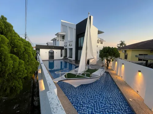 The Luxurious 168 Cruise, Melaka - Vila