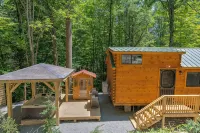 2 Bedroom Cabin in DuPont State Park with Loft, Hot-Tub, and Sauna(Read Rules) - Wifi