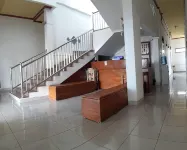 Losmen Ibu Hj. Tarjo - Hostels