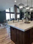 New Luxurious waterfront cabin on Henry's Lake. 26 minutes to West Yellowstone - Hytter