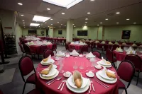 Hotel Virgen de Covadonga - breakfast