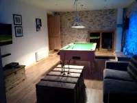 Beautifully Restored Farmhouse With Stunning Pool and HotTub. A great games room - con encanto