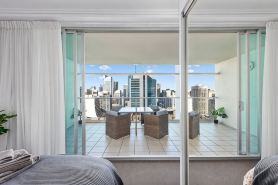 City Heights! 2Bed/1Bath/1Car/Views ~ CBD