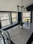 CRAFTSMAN’sUPSTAIRS! 3 bd rm w/impressive attic! - สำหรับครอบครัว