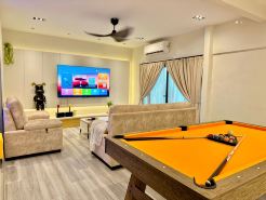 Kota Landed 6D 5R3B | 5MinsWalkToJonker 22pax/PoolTable/GameMachine/Ktv by YeeStay