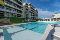 New Modern 1BR studio with gym, pool @ Vista Vela - 수영장