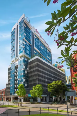 Hilton Garden Inn Singapore Serangoon Отели рядом с достопримечательностью «Hay Dairies»