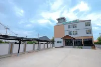 Wisdom Hotel Hotels in 