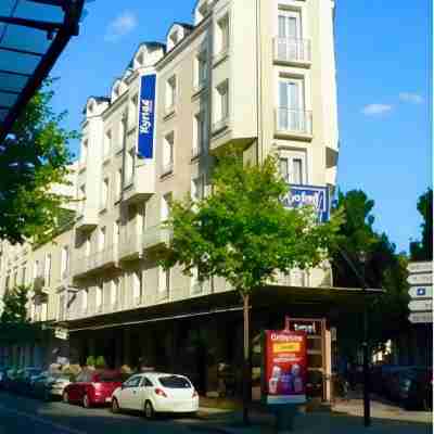 Hôtel Kyriad Vichy & Le Spa Hotel Exterior