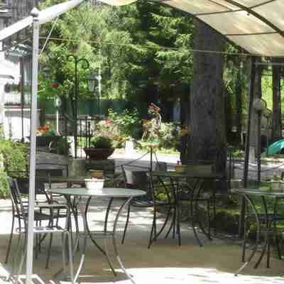 LH Albergo Il Paradiso Hotel Exterior
