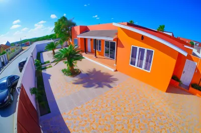 Juanedu Suites Hoteles cerca de Baby Beach