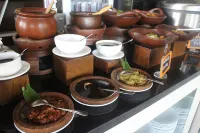 Regantris Surabaya - Breakfast