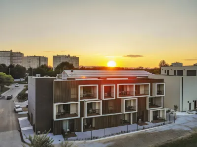 Wud Hotel Hotels near Labirint umetnosti