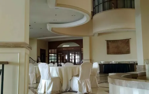 Avillion Admiral Cove Dining Photos