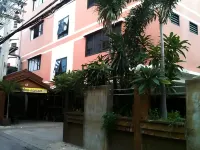Kaya Place Hotels in Thonburi