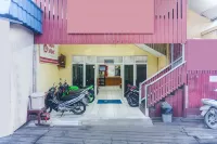 OYO 91833 Hotel Anggrek Daqu Syariah Kapuas