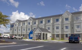 Microtel Inn & Suites by Wyndham Camp Lejeune/Jacksonville