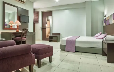 Hotel Alma Hotell i Kecamatan Tanahabang