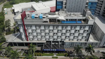 BiglandOtel Sentul - Suites and Convention
