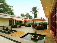 Plaza Hotel and Suites Hotels near Metropolitan Cathedral of San Salvador
