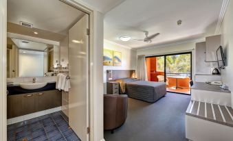 Kacy's Bargara Beach Motel